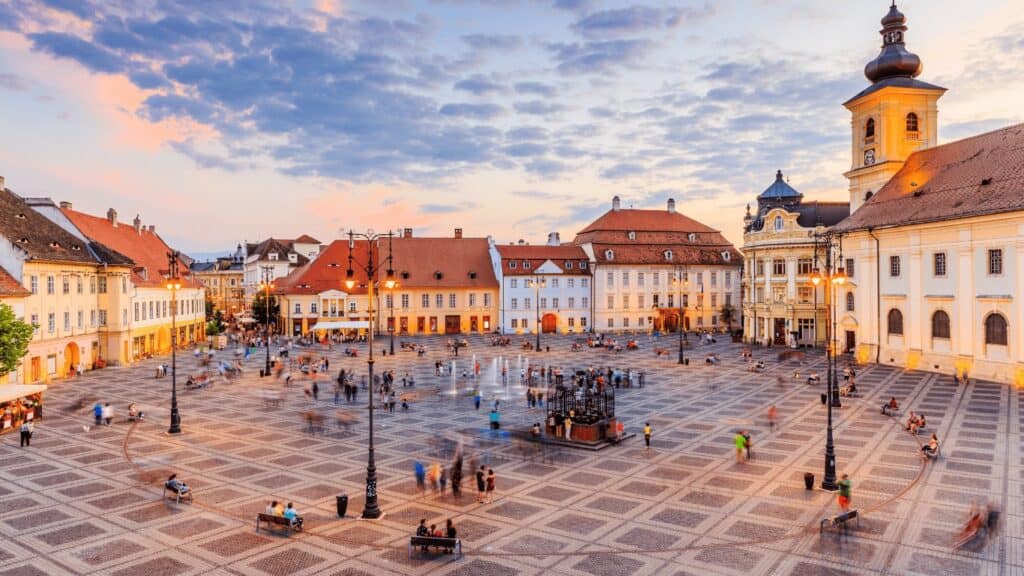 Piața Mare din Sibiu, vedere seară