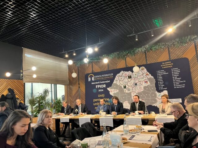 A început Conferința aniversară FPIOR, un moment de referință care marchează cinci ani de muncă susținută, implicare și dedicare pentru dezvoltarea industriei ospitalității din România.Subiecte importante sunt în dezbatere, iar discuțiile promit să aducă idei valoroase pentru toți actorii implicați în domeniu. Rămâneți alături de noi pentru actualizări.Organizația Patronala Horeca Sibiu
Asociatia Patronala RESTO Constanta
SZVTP - Patronatul Industriei de Ospitalitate și Turism
Horeca Iași
Razvan Balta
Patronatul Horeca Alba
Be Igloo PR
Consiliul National al IMM-urilor din Romania
Breasla Cârciumarilor Brașoveni
HORETIM
HoRe Ca’n Maramu
Asociatia Horeca Oltenia
HORECA Bacau
Asociatia Ospitalitatii Bihor
Asociatia Horeca Arges
Organizația Patronală Horeca Transilvania - OPHT
Patronatul Horeca Dâmbovița
Asociatia Patronala Costinesti